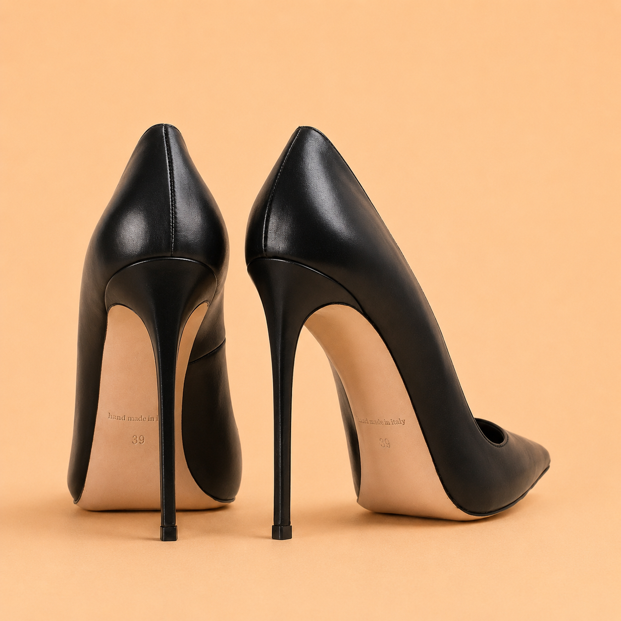 LE SILLA EVA CUIR VERNIS